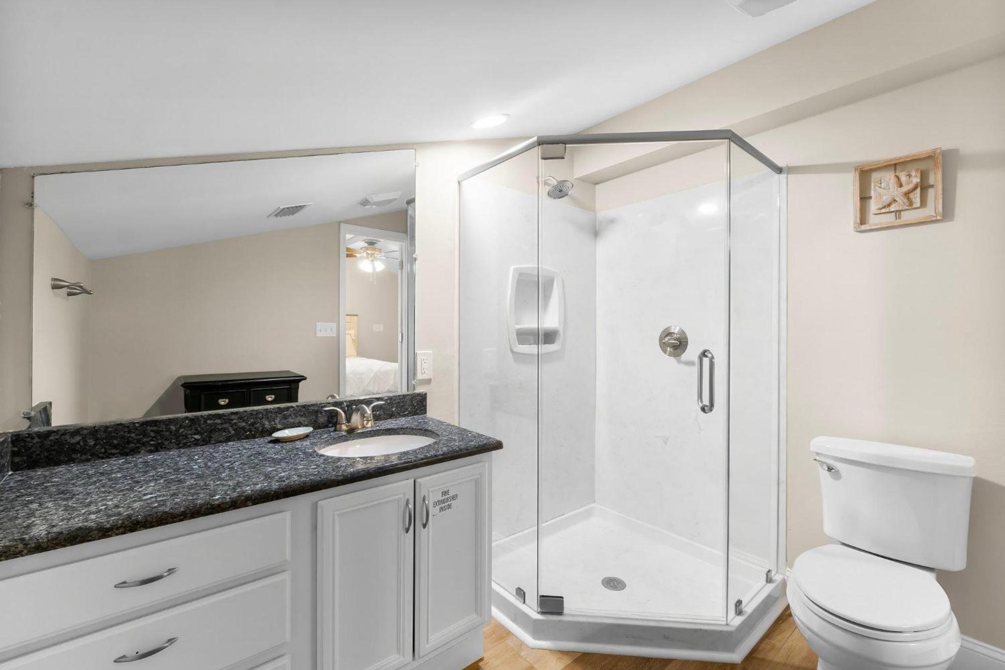 Seacove 7E 2 Bedroom Condo دستين المظهر الخارجي الصورة